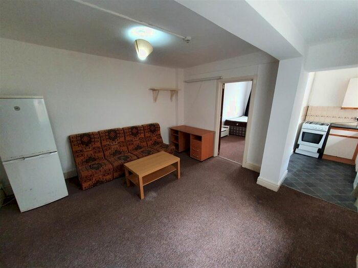 1 Bedroom Flat To Rent In Mundy Place, Cathays, Cardiff, CF24