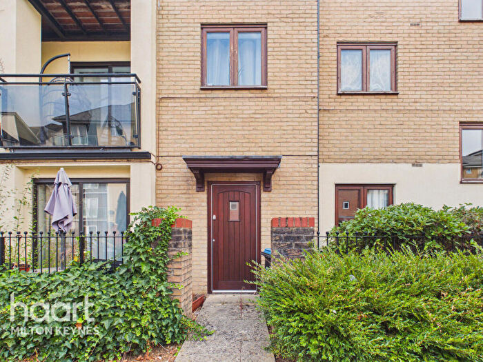 2 Bedroom Apartment For Sale In Goodrington Place, Milton Keynes, MK10