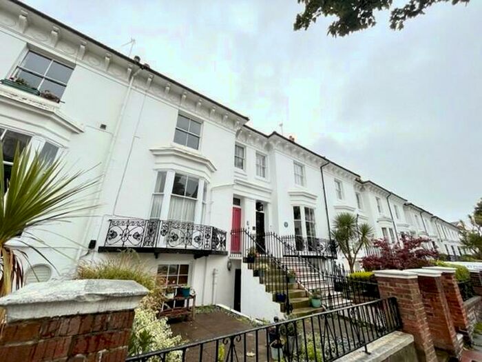 1 Bedroom Apartment To Rent In Compton Avenue, BN1