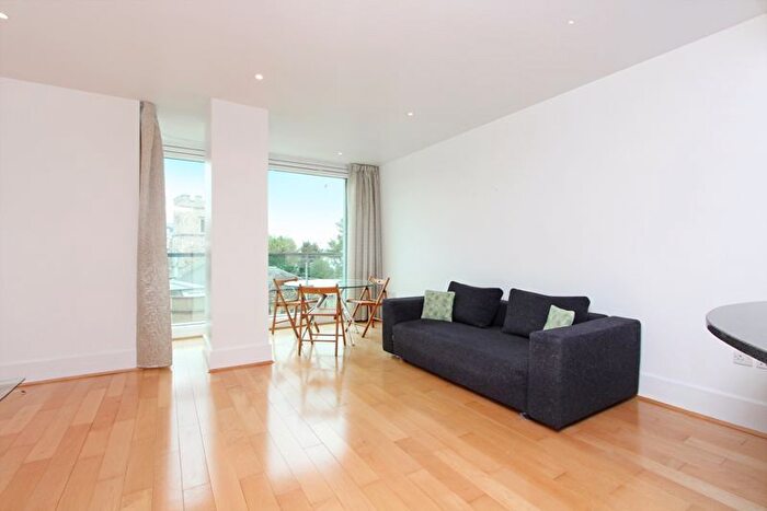 2 Bedroom Flat To Rent In Brewhouse Lane, London, SW15