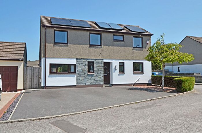 4 Bedroom Detached House For Sale In Sunnyside Parc, Illogan, TR15