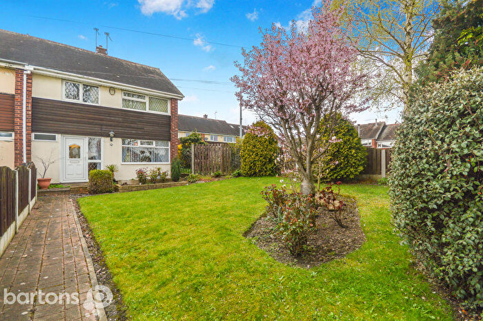 3 Bedroom Terraced House For Sale In Lapwater Road, Rockingham, S61
