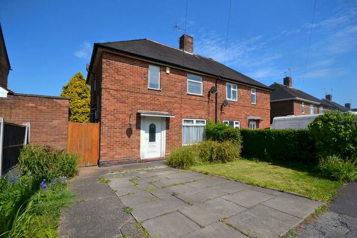 4 Bedroom Semi-Detached House To Rent In Fernwood Crescent, Nottingham, NG8