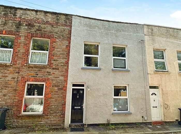 2 Bedroom Property For Sale In Albert Terrace, Bristol, BS16