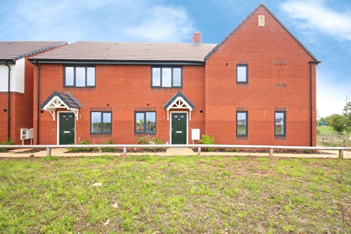 2 Bedroom End Of Terrace House For Sale In Whitworth Place, Birmingham, CV37