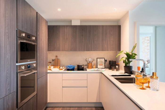 2 Bedroom Apartment To Rent In Nine Elms Lane, London, SW11