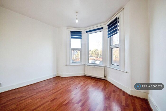 2 Bedroom Flat To Rent In Devonshire Road, London, N13