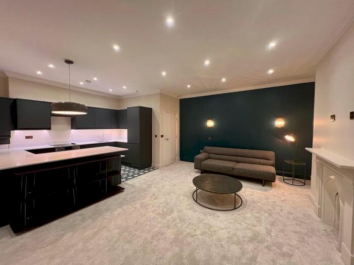 3 Bedroom Maisonette To Rent In St. Aubyns, Hove, BN3