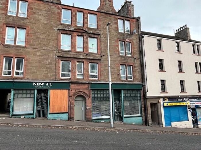 1 Bedroom Flat To Rent In /, Hilltown, Dundee, DD3