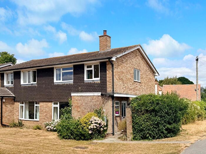 3 Bedroom Semi-Detached House For Sale In Patrick's Orchard, Uffington, SN7