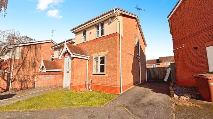2 Bedroom Semi-Detached House To Rent In Marham Close, NG2