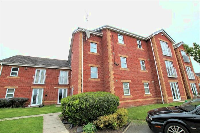 2 Bedroom Flat To Rent In Sandringham Court, Streethouse, Pontefract, WF7