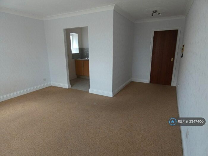 1 Bedroom Flat To Rent In Boscombe Spa Road, Bournemouth, BH5