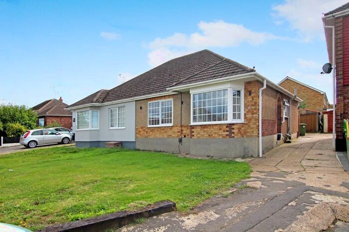 2 Bedroom Semi-Detached House To Rent In Belchamps Road, Wickford, SS11