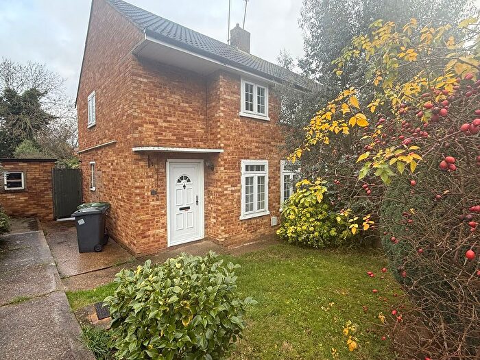 2 Bedroom Semi Detached House To Rent In Park View, Potters Bar, EN6
