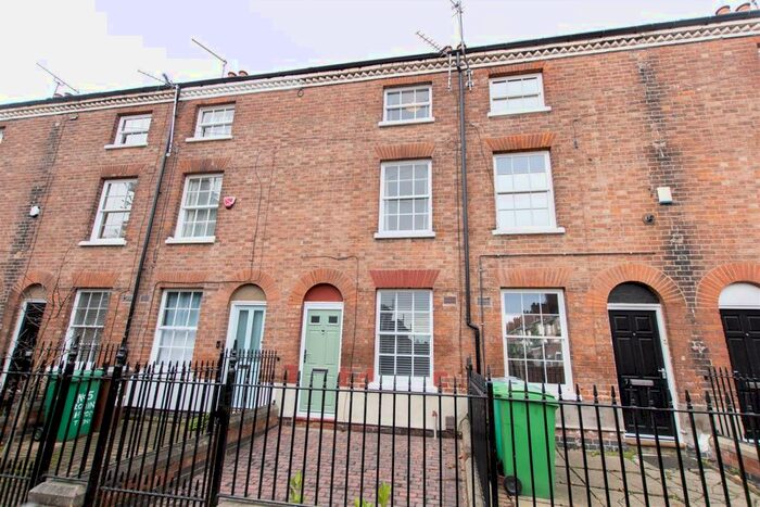 3 Bedroom Terraced House To Rent In Robin Hood Terrace, Nottingham, NG3