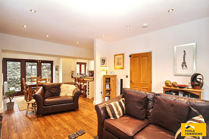 3 Bedroom Barn Conversion For Sale In Wilson House, Lindale Grange Over Sands, LA11
