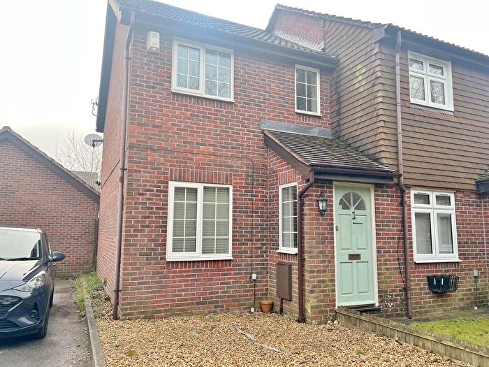 2 Bedroom End Of Terrace House To Rent In Leatherhead Gardens, Hedge End, SO30