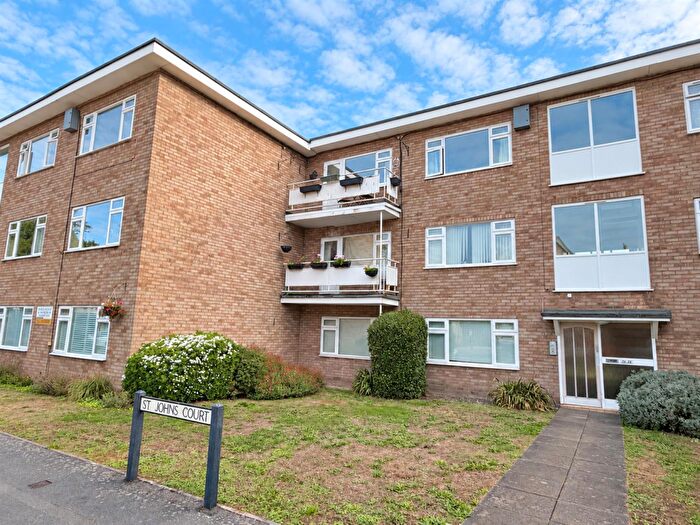 2 Bedroom Apartment For Sale In St. Johns Court, Warwick, CV34