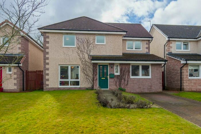 4 Bedroom Detached House For Sale In Ivy Leaf Place, Lennoxtown, G66