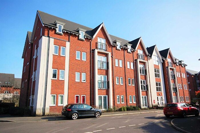2 Bedroom Apartment To Rent In Houseman Crescent, West Didsbury, Manchester, M20