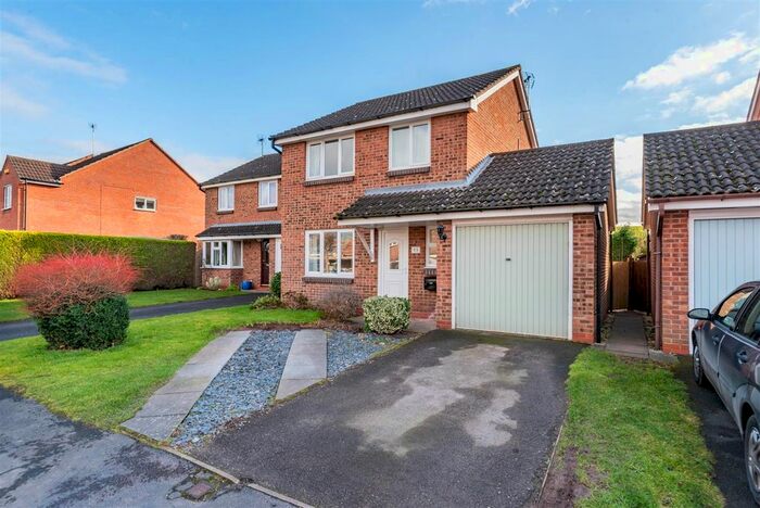3 Bedroom Detached House For Sale In Berry Avenue, Breedon-On-The-Hill, Derby DE73