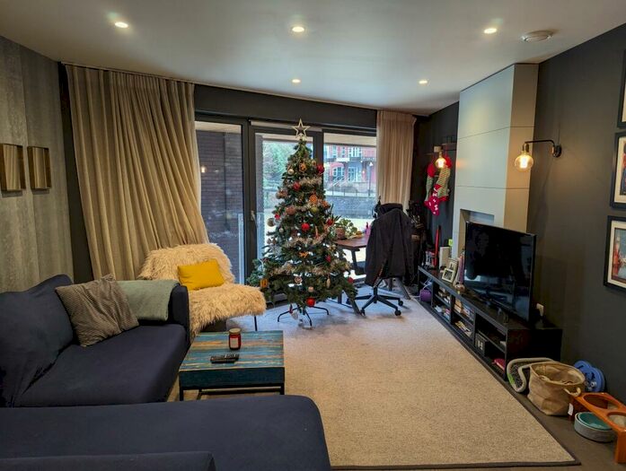 1 Bedroom Flat To Rent In Castle Wharf, East Tucker Street, Bristol, BS1