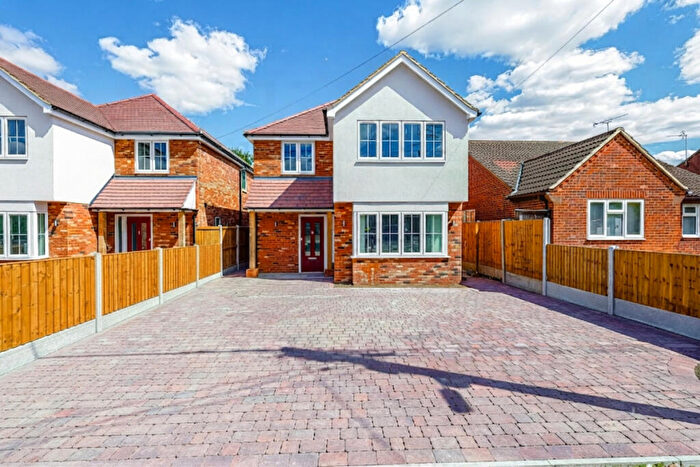 4 Bedroom Detached House For Sale In Burnham Road, Hockley, SS5