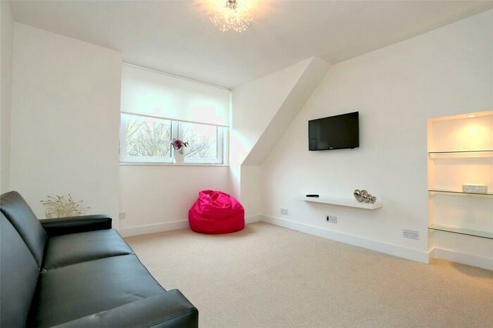 1 Bedroom Flat To Rent In Thistle Lane, City Centre, Aberdeen, AB10