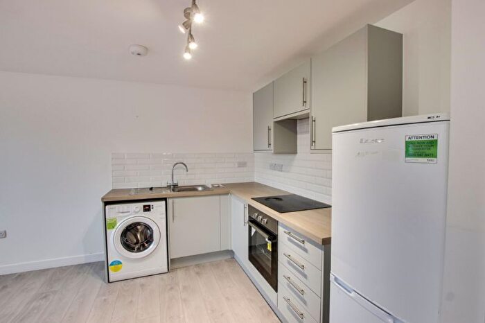 1 Bedroom Flat To Rent In Manvers Street, Trowbridge, BA14