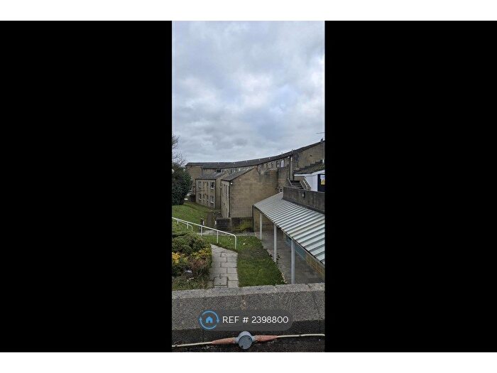 Studio To Rent In Mint Street, Bradford, BD2