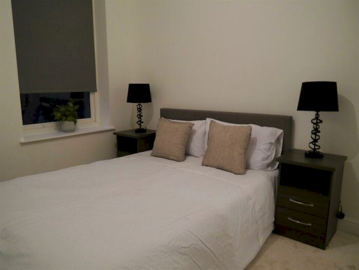 2 Bedroom Apartment To Rent In Park Terrace, Waterloo, Liverpool, L22