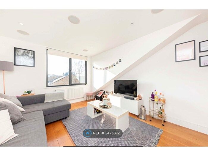1 Bedroom Flat To Rent In Dunbar Road, London, N22