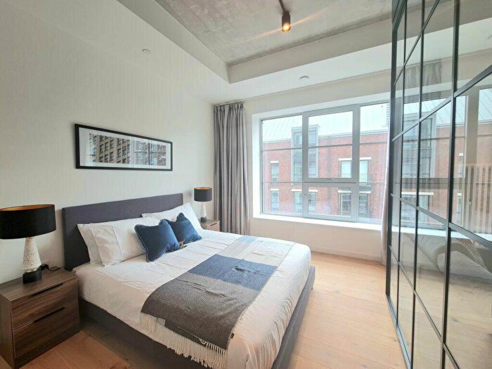 1 Bedroom Flat To Rent In Goodluck Hope, Canary Wharf, E14