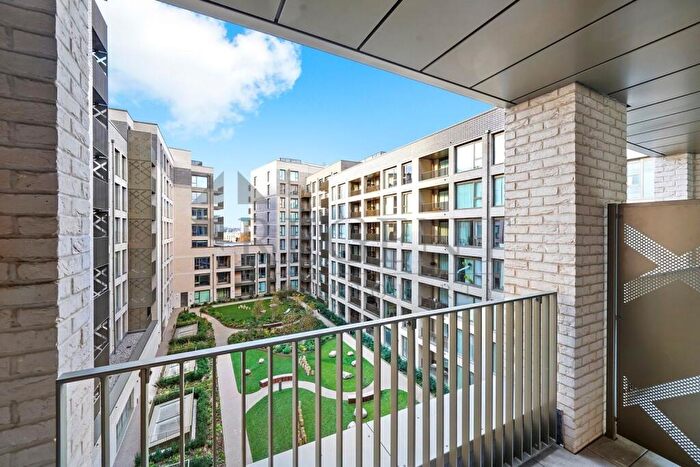 2 Bedroom Apartment To Rent In Oval Village, Gasholder Place, SE11