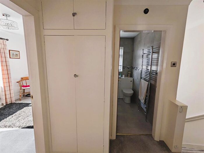 1 Bedroom Flat To Rent In Overlea Avenue, Deganwy, Conwy, LL31