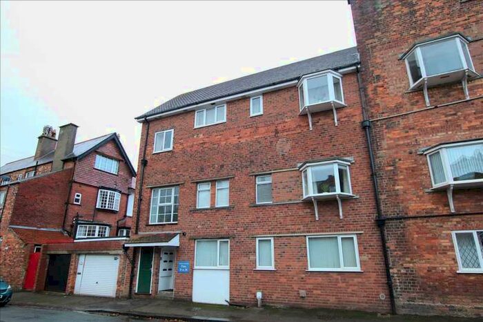 2 Bedroom Apartment To Rent In Normanton Rise, Scarborough, YO11