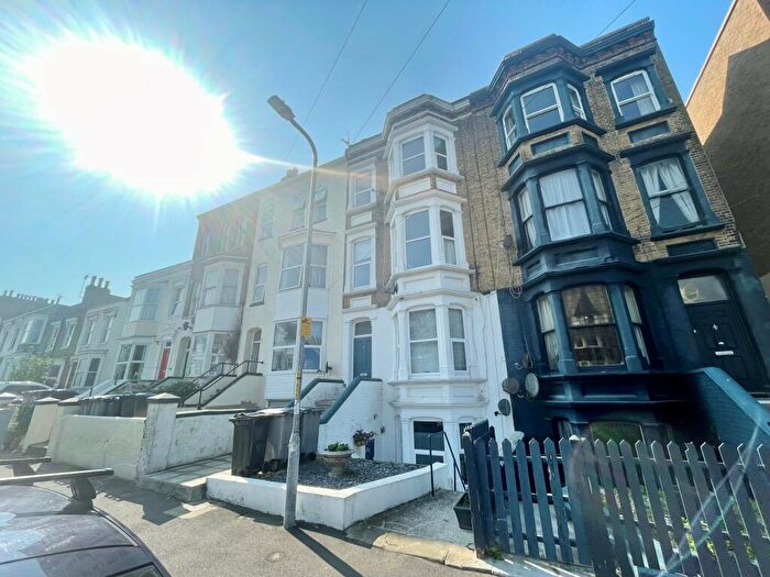 2 Bedroom Flat To Rent In Godwin Road, Cliftonville, Margate, CT9