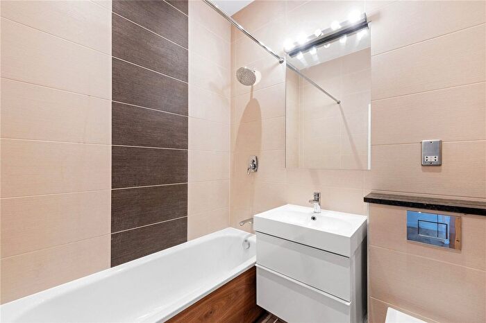 1 Bedroom Flat To Rent In Thrawl Street, London, E1