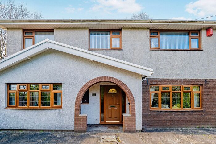 4 Bedroom Detached House For Sale In Heol Nant Gelli, Swansea, SA5