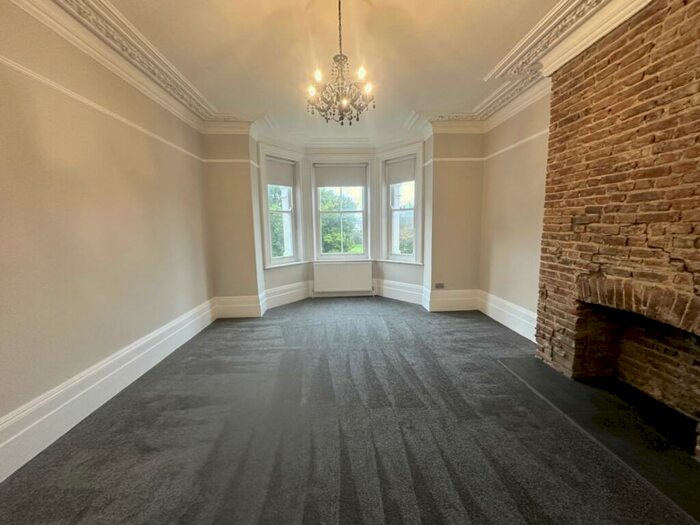 2 Bedroom Flat To Rent In Augusta Gardens, Folkestone, CT20