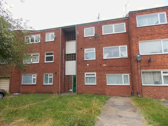 2 Bedroom Flat To Rent In Thorgam Court, Grimsby, DN31