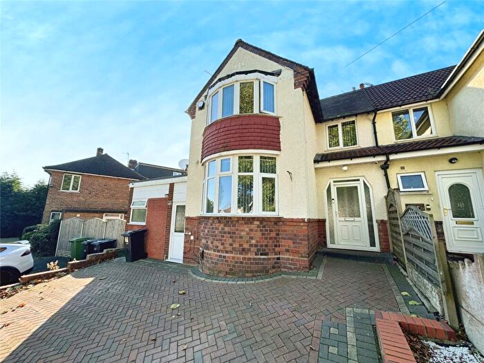 3 Bedroom Semi-Detached House To Rent In The Broadway, Dudley, West Midlands, DY1