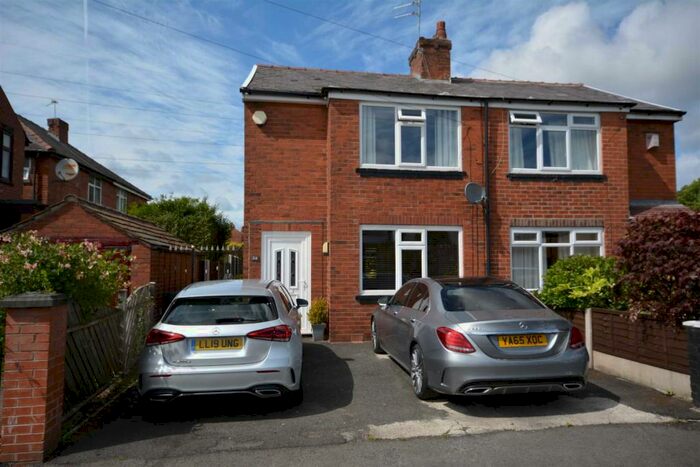 2 Bedroom Semi-Detached House To Rent In Willow Road, Prestwich, M25