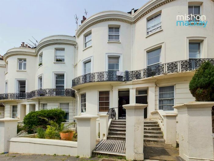 2 Bedroom Apartment To Rent In Brunswick Road, Hove, BN3