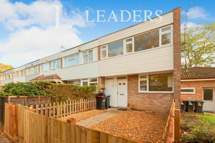 4 Bedroom End Of Terrace House To Rent In Katrine Place, Bletchley, MK2