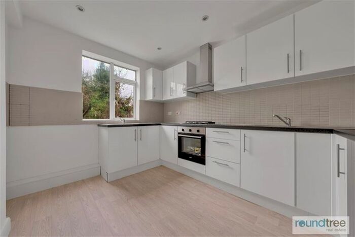 4 Bedroom Detached House To Rent In Ranelagh Drive, Edgware, HA8