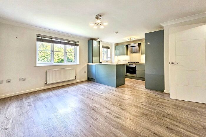 1 Bedroom Flat For Sale In Hindhead, Surrey, GU26