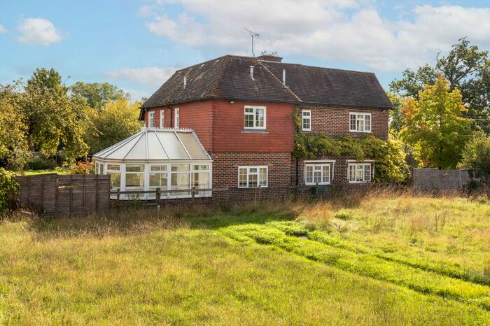 4 Bedroom Detached House To Rent In Hilders Lane, Edenbridge, TN8