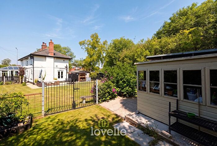 4 Bedroom Detached House For Sale In Station Road, Stallingborough, DN41
